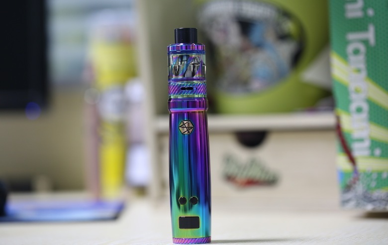 electronic cigarette with e liquid