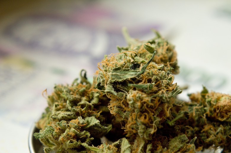thc electronic cigarette liquids risks